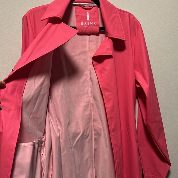 RAINS Vibrant Pink Waterproof Belted Trench Coat, Size S/M - Picture 15 of 15
